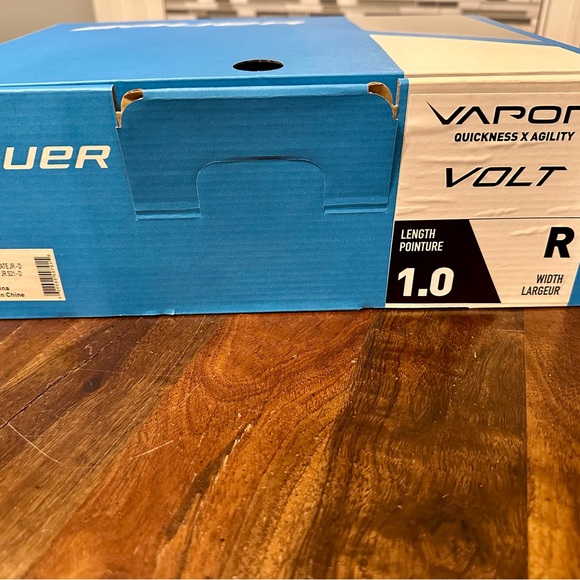 (Bauer) Vapor Volt Junior Ice Skates - Picture 3 of 3